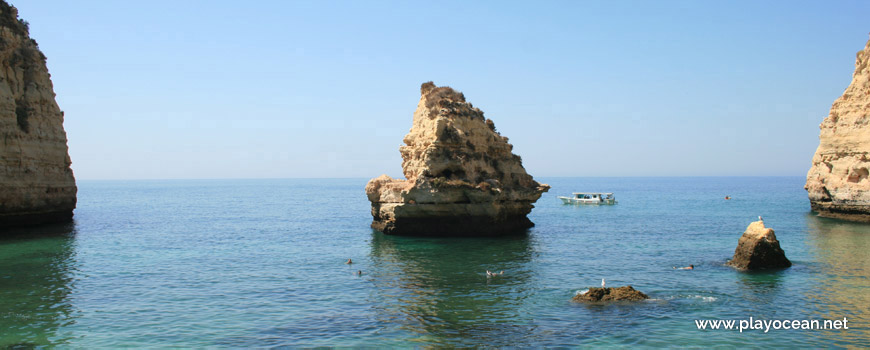 Penedo, Praia do Vale Covo