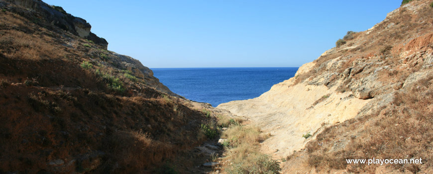 Access to Praia do Vale da Lapa Beach