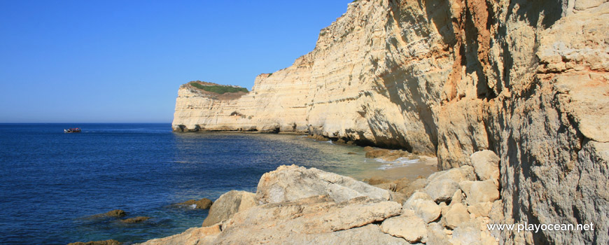 West at Praia do Vale da Lapa Beach