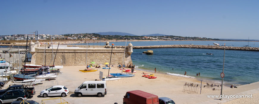 Ponta da Bandeira Fort, Praia do Cais da Solária Beach