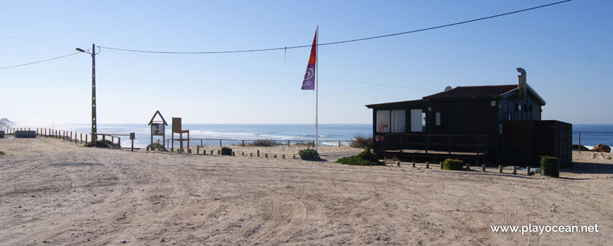 Entrance of Praia do Pedrogão (South) Beach