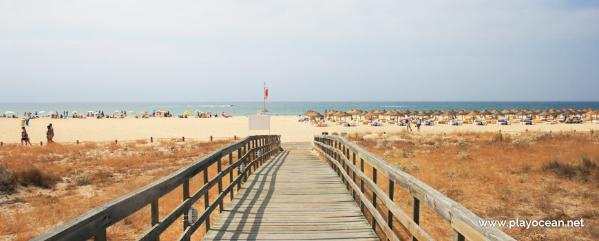Access walkway to Praia da Rocha Baixinha (East-Loulé) Beach