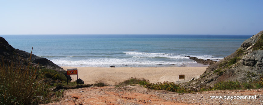 Entrance at Praia do Caniçal Beach