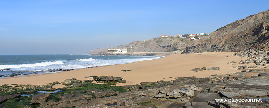 Praia do Porto das Barcas Beach