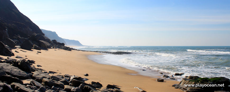 Sand, Praia do Zimbral Beach