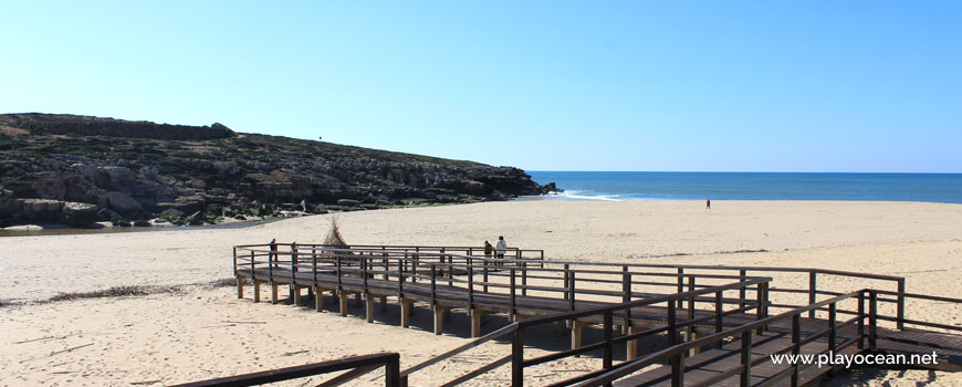 Acesso ao areal na Praia da Foz do Lizandro