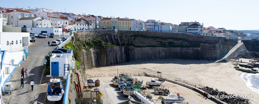 Cliff at Praia dos Pescadores Beach