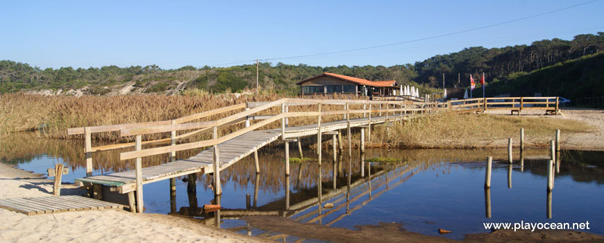 Bridge at Praia Velha Beach