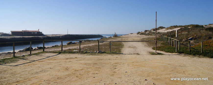 Path to Praia da Vieira (North) Beach