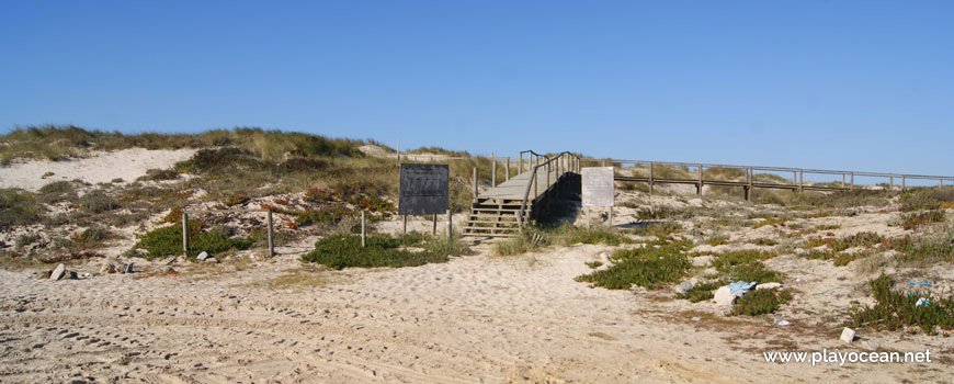 Entrance to Praia da Vieira (North) Beach