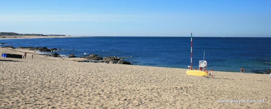 Lifeguard station at Praia do Barreiro Beach