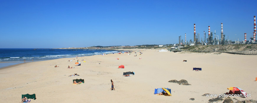 North of Praia do Aterro Beach