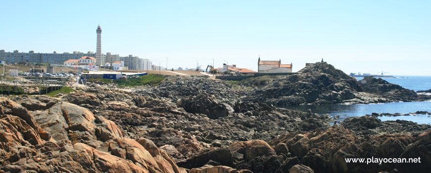 Rocks at Praia Azul Beach