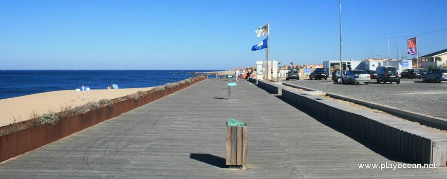 Entrance of Praia do Funtão Beach