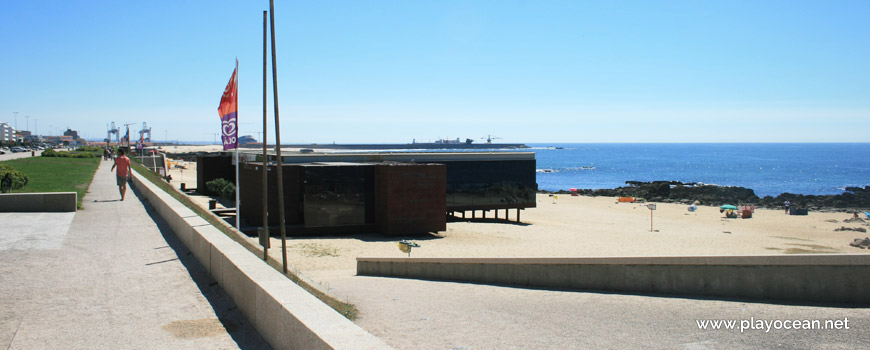 Access to Praia do Fuzelhas Beach