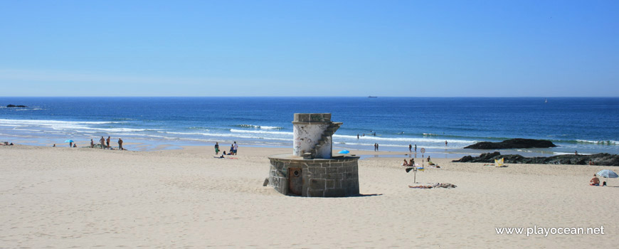 Infrastructure of Praia de Leça da Palmeira Beach