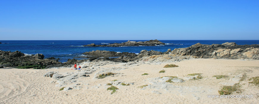 Sea with rocks, Praia do Marreco Beach