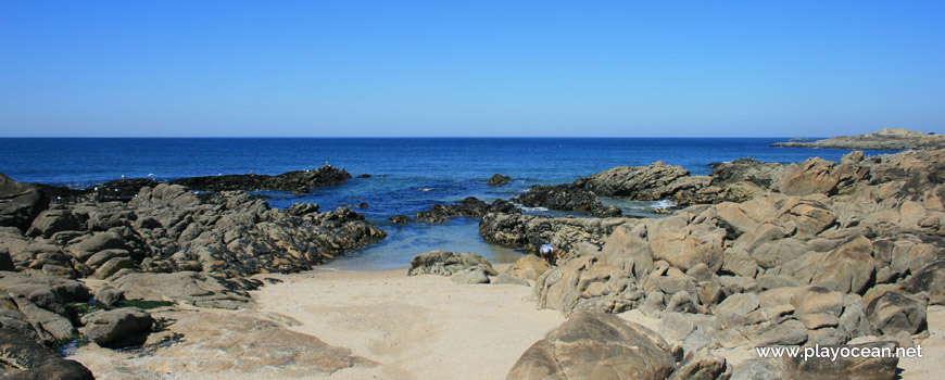 Nook at Praia do Paraíso Beach