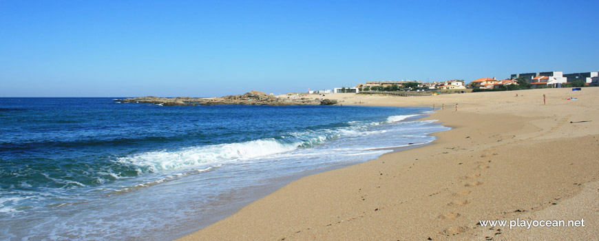 Beira-mar na Praia da Quebrada