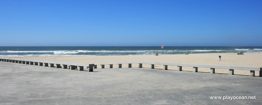 Entrance of Praia da Torreira Beach