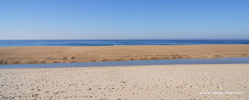 Puddle at Praia do Norte Beach