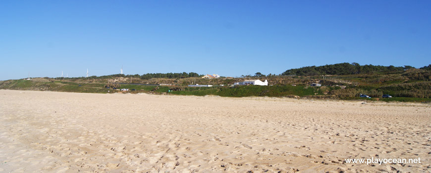 Houses at Praia do Norte Beach