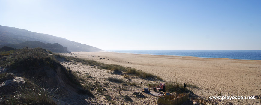 South of Praia do Salgado Beach