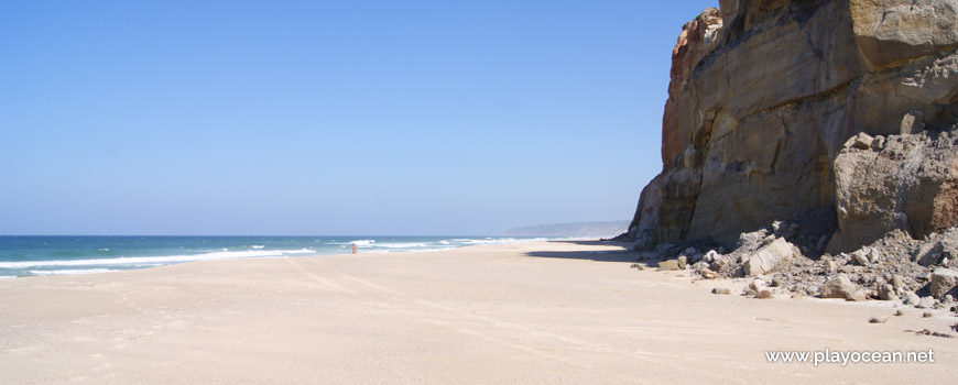 North at Praia do Barroco da Adega Beach