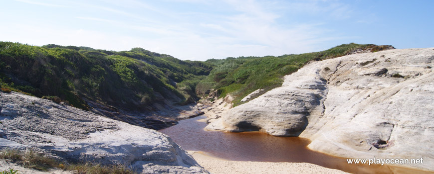 Stream, Praia do Rei do Cortiço Beach