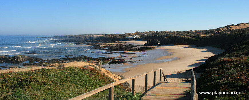 Descent to Praia de Almograve Beach