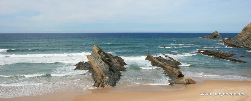 Sea at Praia dos Alteirinhos Beach