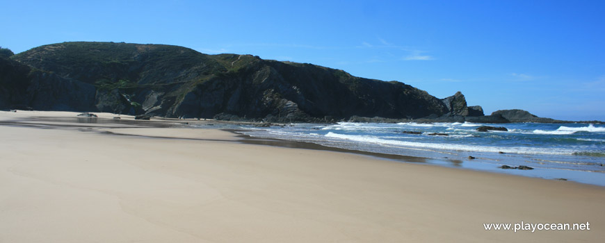 South at Praia do Amália Beach