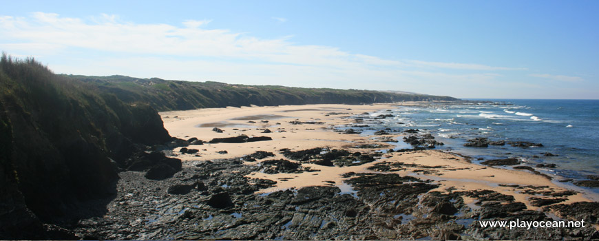 South at Praia do Brejo Largo Beach