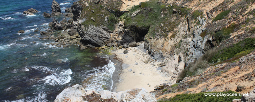 North at Praia do Burdo Beach