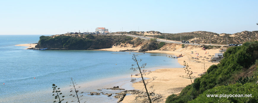 West at Praia da Franquia Beach