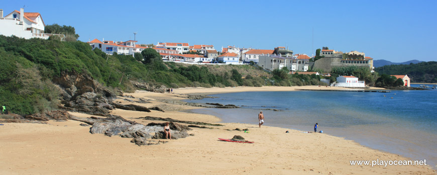 East at Praia da Franquia Beach
