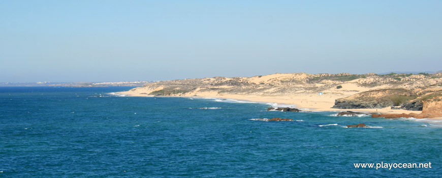 Panoramic of Praia do Malhão (Center) Beach