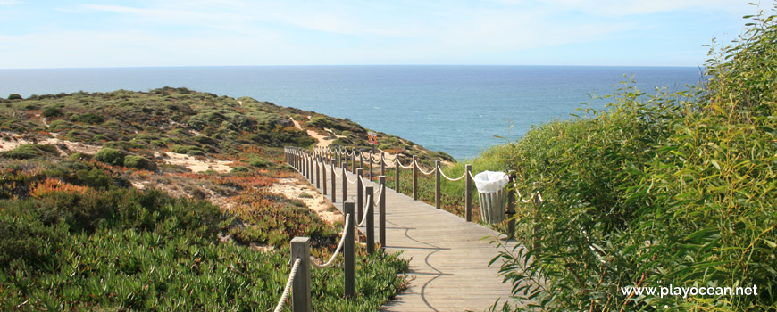 Access to Praia de Nossa Senhora Beach