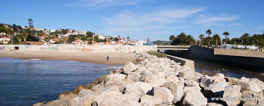 Praia de Caxias Beach and the Ossos Stream