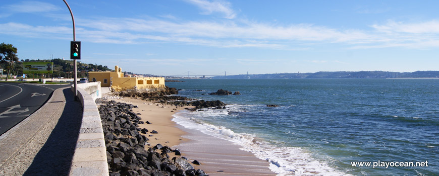 Sand and the Giribita Fort