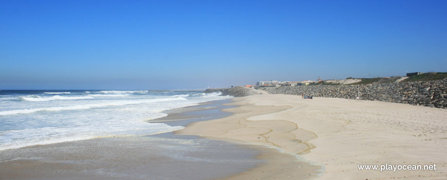 North of Praia de Esmoriz (South) Beach