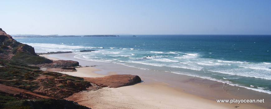 Beira-mar na Praia da Almagreira