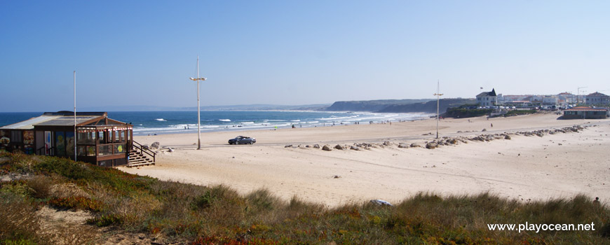 Bar at Praia do Baleal (North) Beach