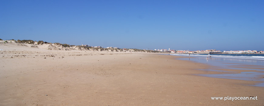 West at Praia da Cova da Alfarroba Beach