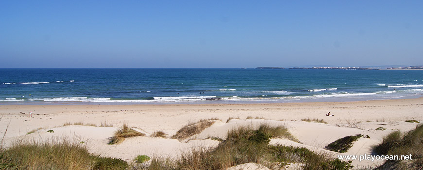 Sea at Praia de Peniche de Cima Beach