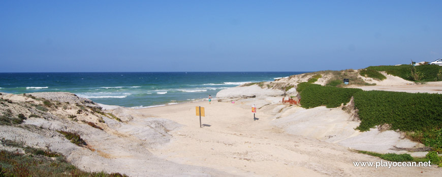 Praia do Pico da Mota Beach