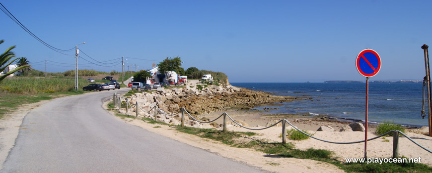 Road at Praia do Quebrado Beach