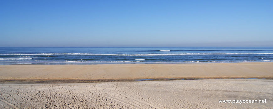 Mar na Praia do Osso da Baleia