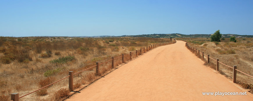 Path to Praia do Alvor (West) Beach