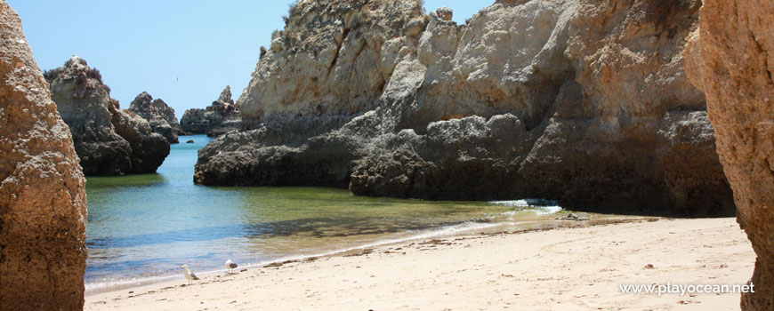 Between cliffs, Praia de Boião Beach